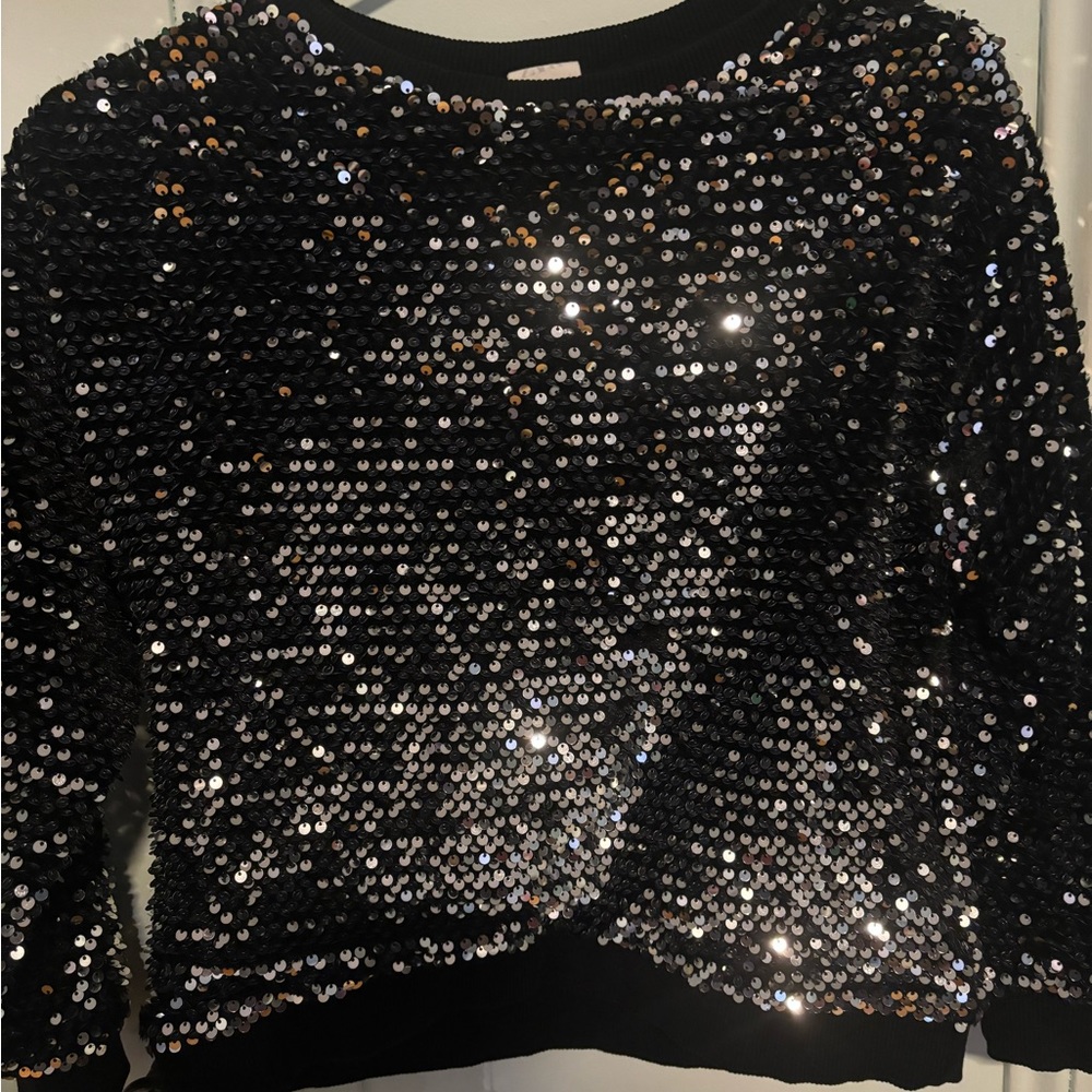 Girls size 10 Zara Sweater! Black and Silver Sequin